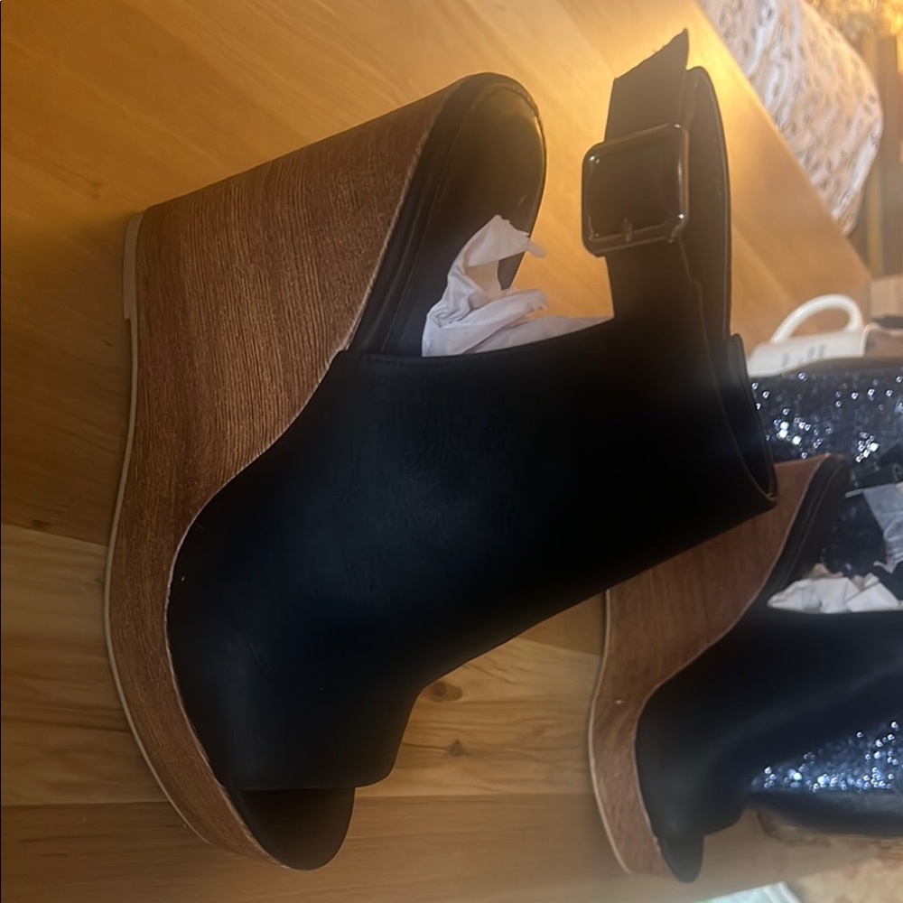 Charlotte Russe Black and Brown Wedge Shoes with Wooden Platform